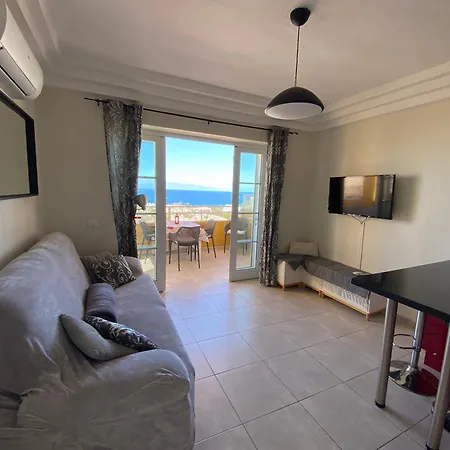 Sofie's Sea View شقة